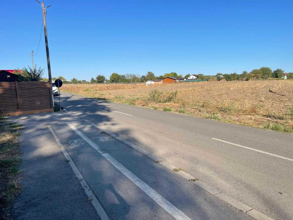 Calugareni, TEREN INTRAVILAN 1000 MP deschidere  2 laturi langa padure