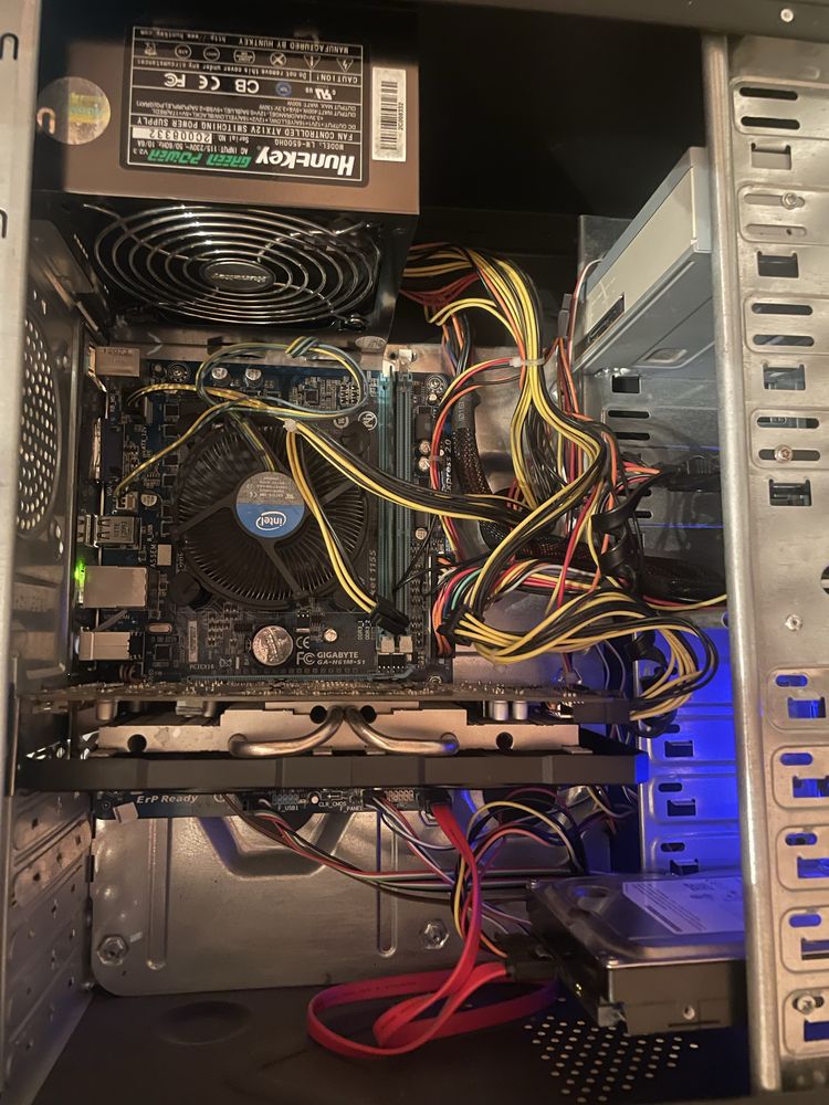 Компьютер i5 / r7 370