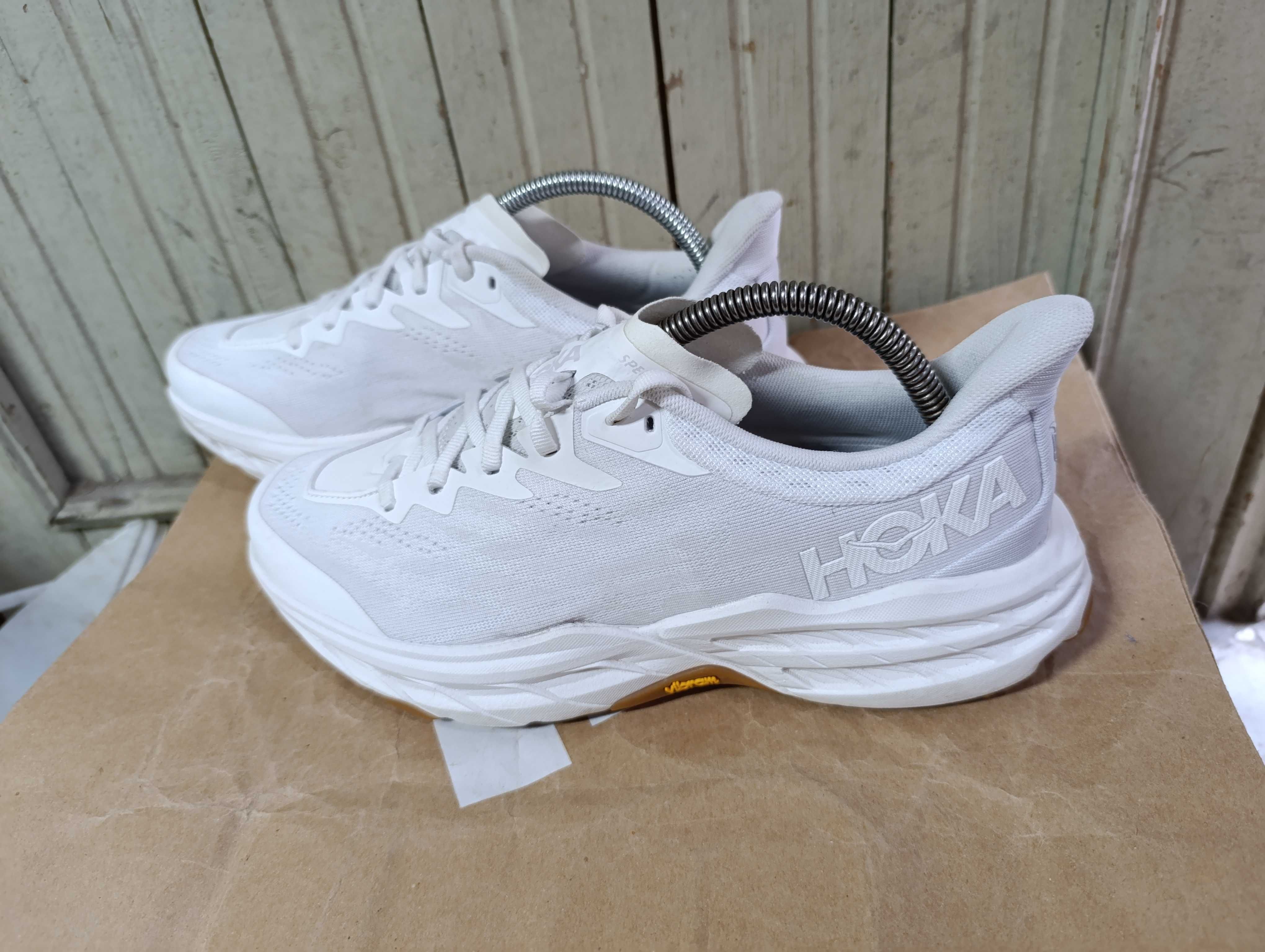 HOKA One One M Speedgoat 5''оригинални мъжки маратонки 43 номер