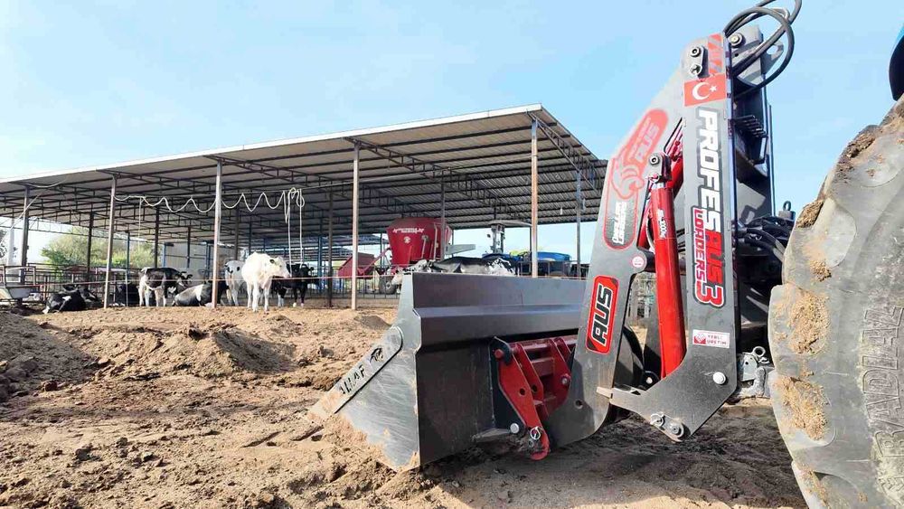 Incarcator pe tiranti 1300 kg 3.5 m pentru tractor 50 - 80 cp | Prof3
