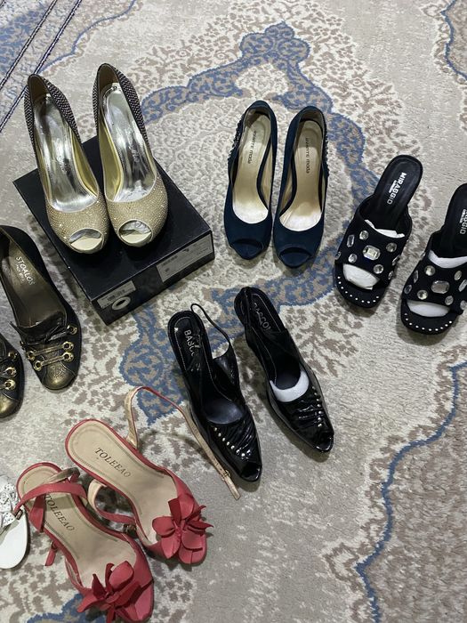 Продаю обувь распродажа есть 34 /35 размеры