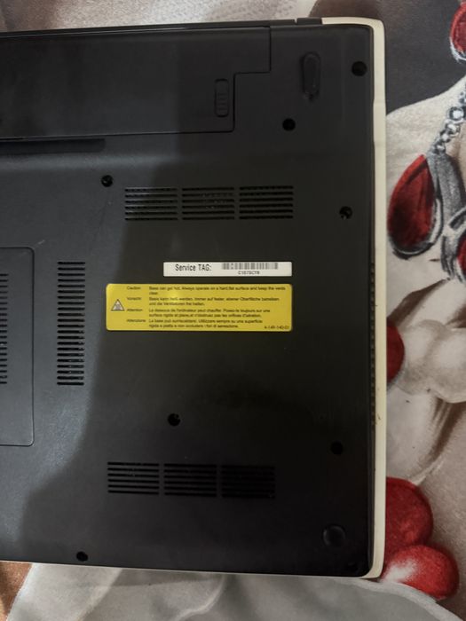 Vand laptop sony vaio fara incarcator