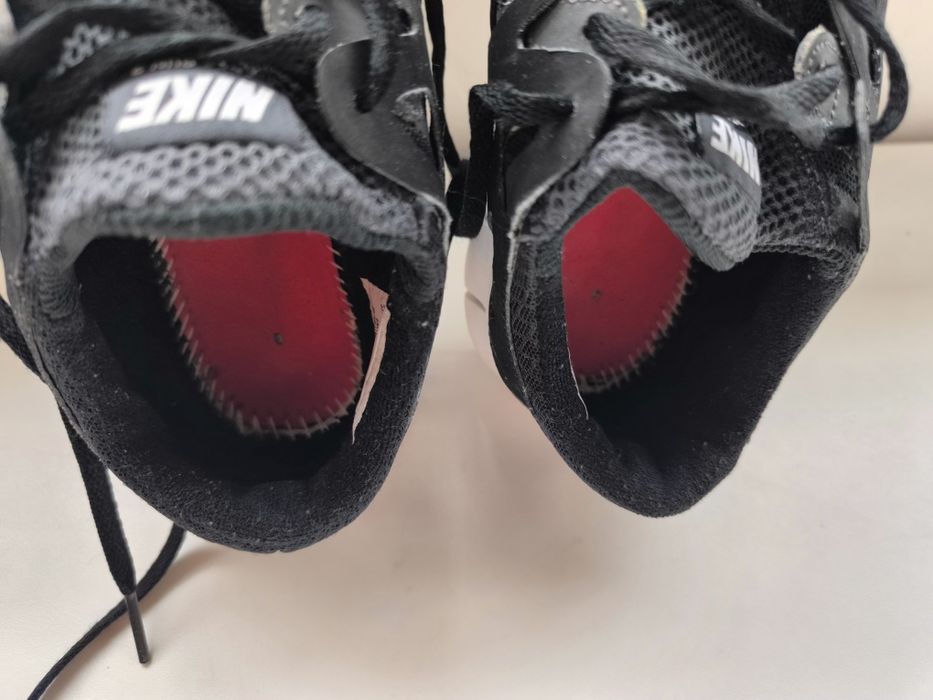 Adidași Nike mărimea 39