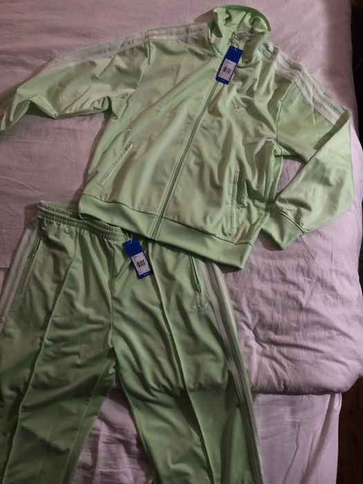 Спортивный костюм adidas, новый