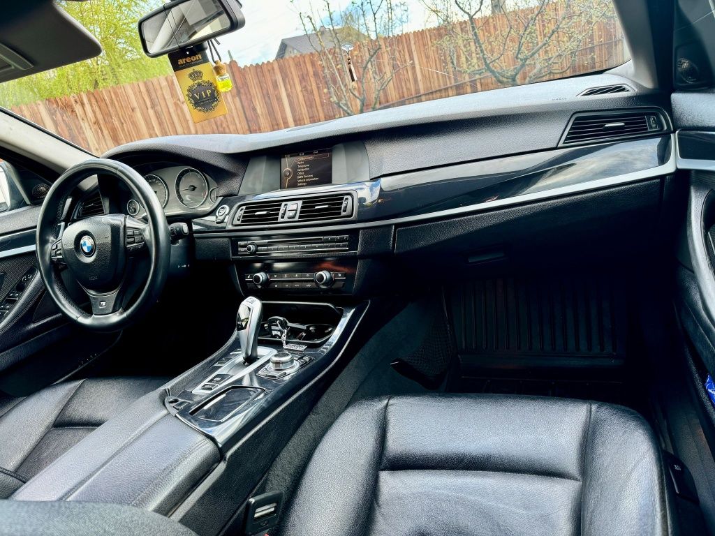 BMW Seria 5 F10 520D 184cp  Mpaket Proprietar