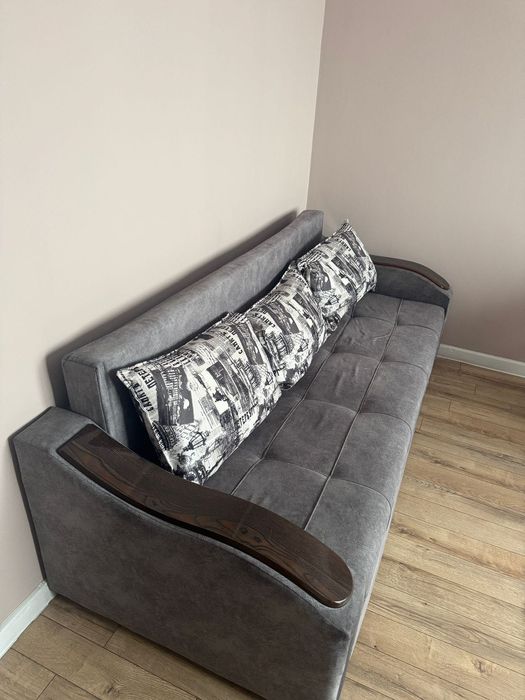 Продам срочно диван