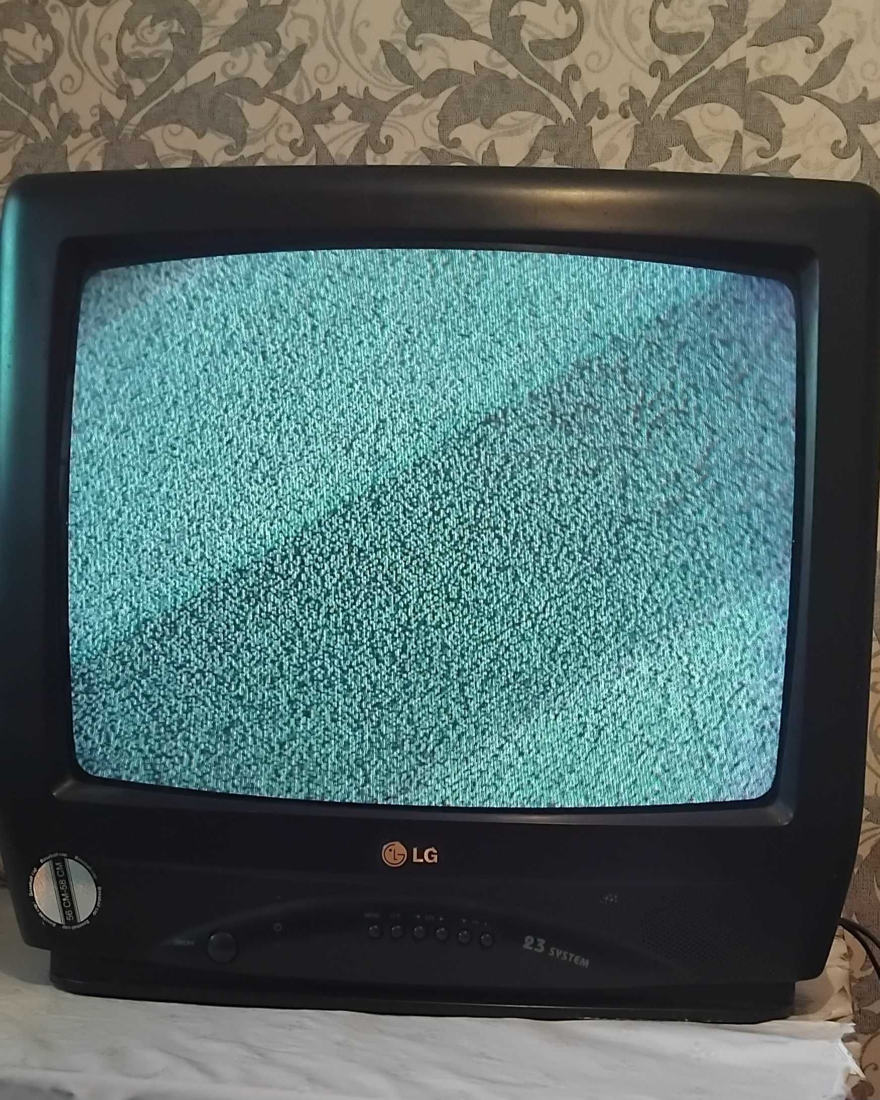 Телевизор LG ,б/у