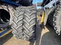 Anvelope noi 16.9-38 cu 14 pliuri pentru tractor spate marca OZKA