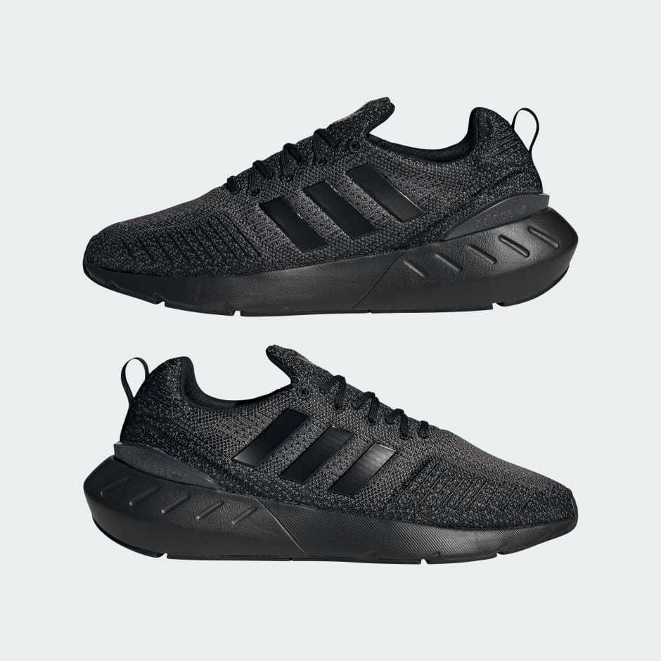 Оригинални маратонки  * ADIDAS SWIFT RUN 22 * EU 43 1/3