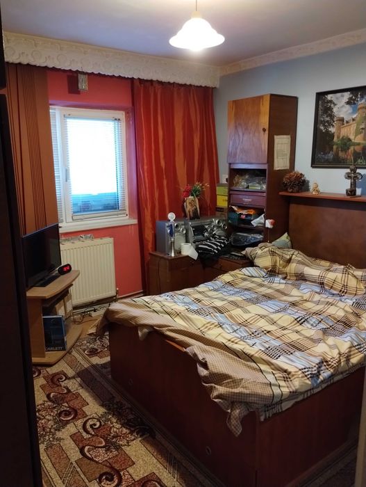 schimb apartament 2 camere decomandat et.3 cu similar parter sau et.1