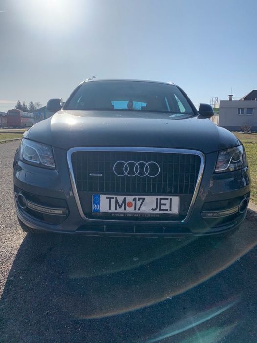 Audi Q5 quattro,