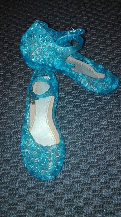 Pantofi pantofiori Elsa Frozen NOI marimile 25, 26, 27, 28,29