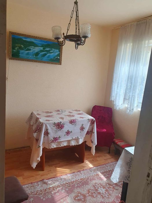 Apartament cu 3 camere