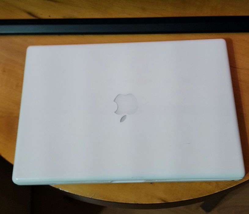 Laptop Apple MacBook A1181 – perfect functional