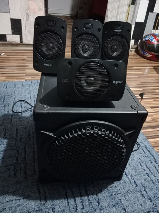 Vând supufar 5+1 Logitech