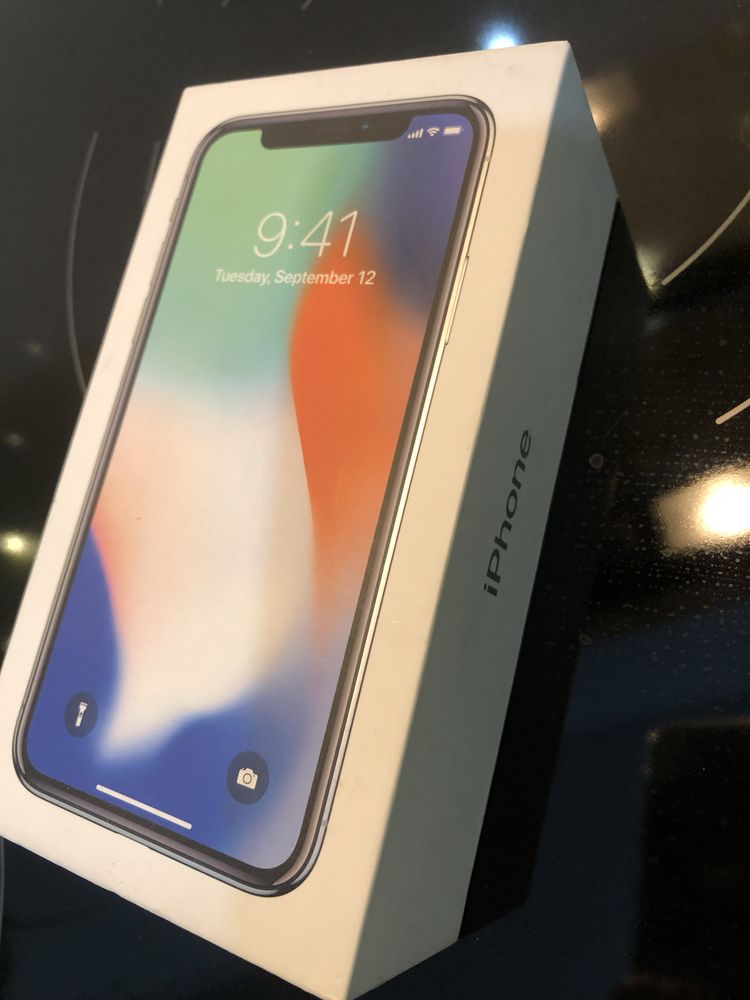 IPhone X (10) с гарантией