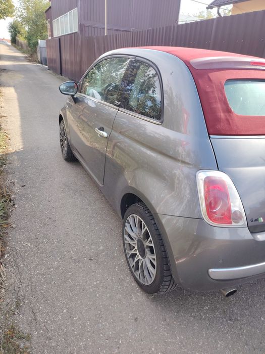 Vând Fiat 500 cabrio