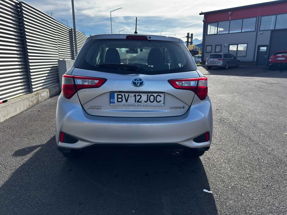 Toyota Yaris 1.5 benzina hybrid ,60 mii km