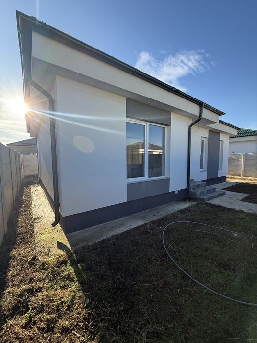 Casa individuala de vanzare