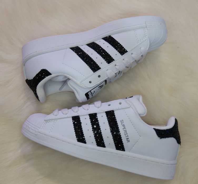 Adidas Superstar (36-40) Бели с Бляскави Черни Ленти