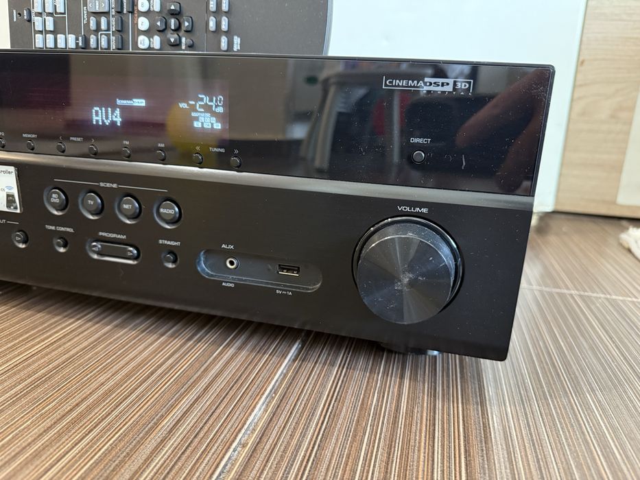 Yamaha RX-V477 resiver