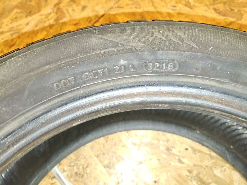Vand 4 anvelope Laufenn 215/55R17 98V
