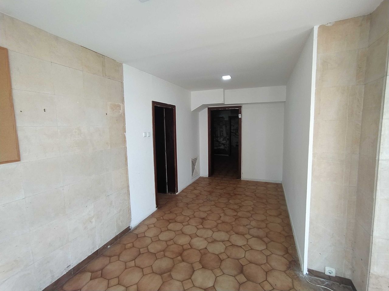 Продава се Заведение в Стара Загора, Три чучура - север - 120 кв.м за 625 €/кв.м - Снимка #5