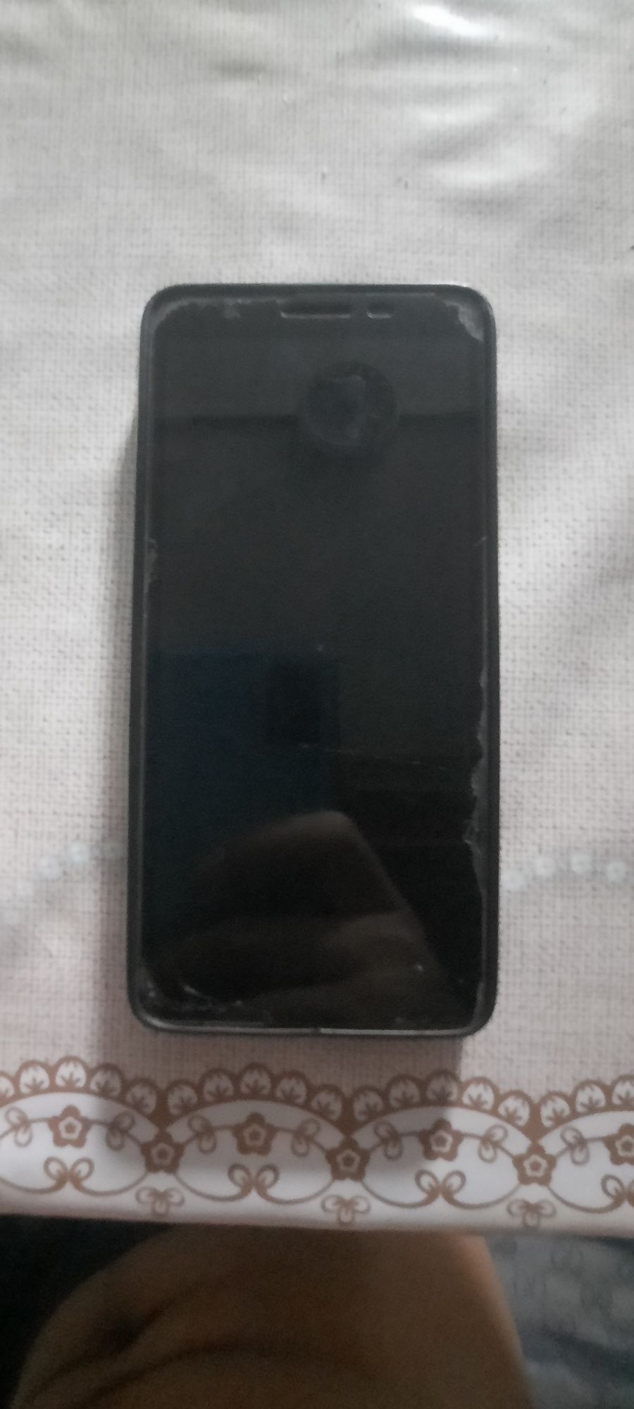 Samsung galaxy A01  16 gb karobka dokument bor telifon ideal