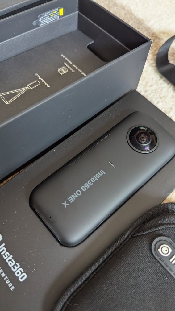 Insta360 action camera като нова пълен комплект