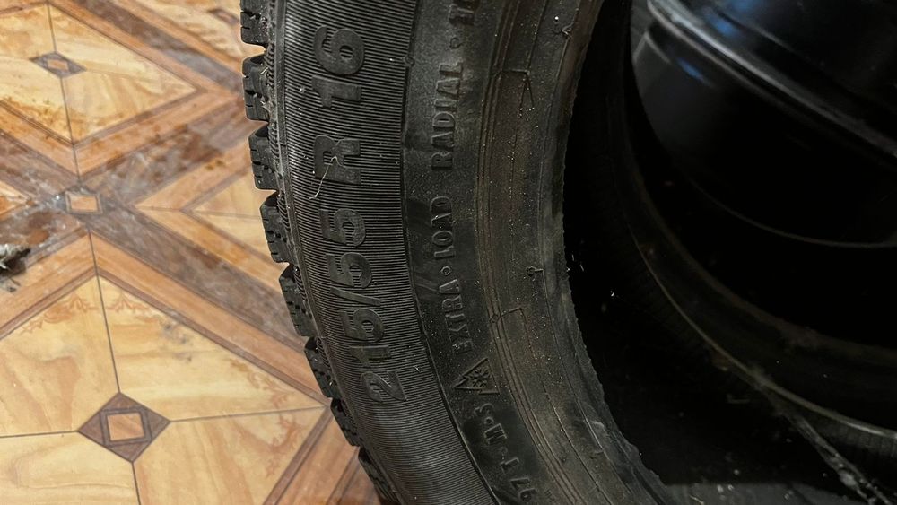Продам зимние шины шипованные