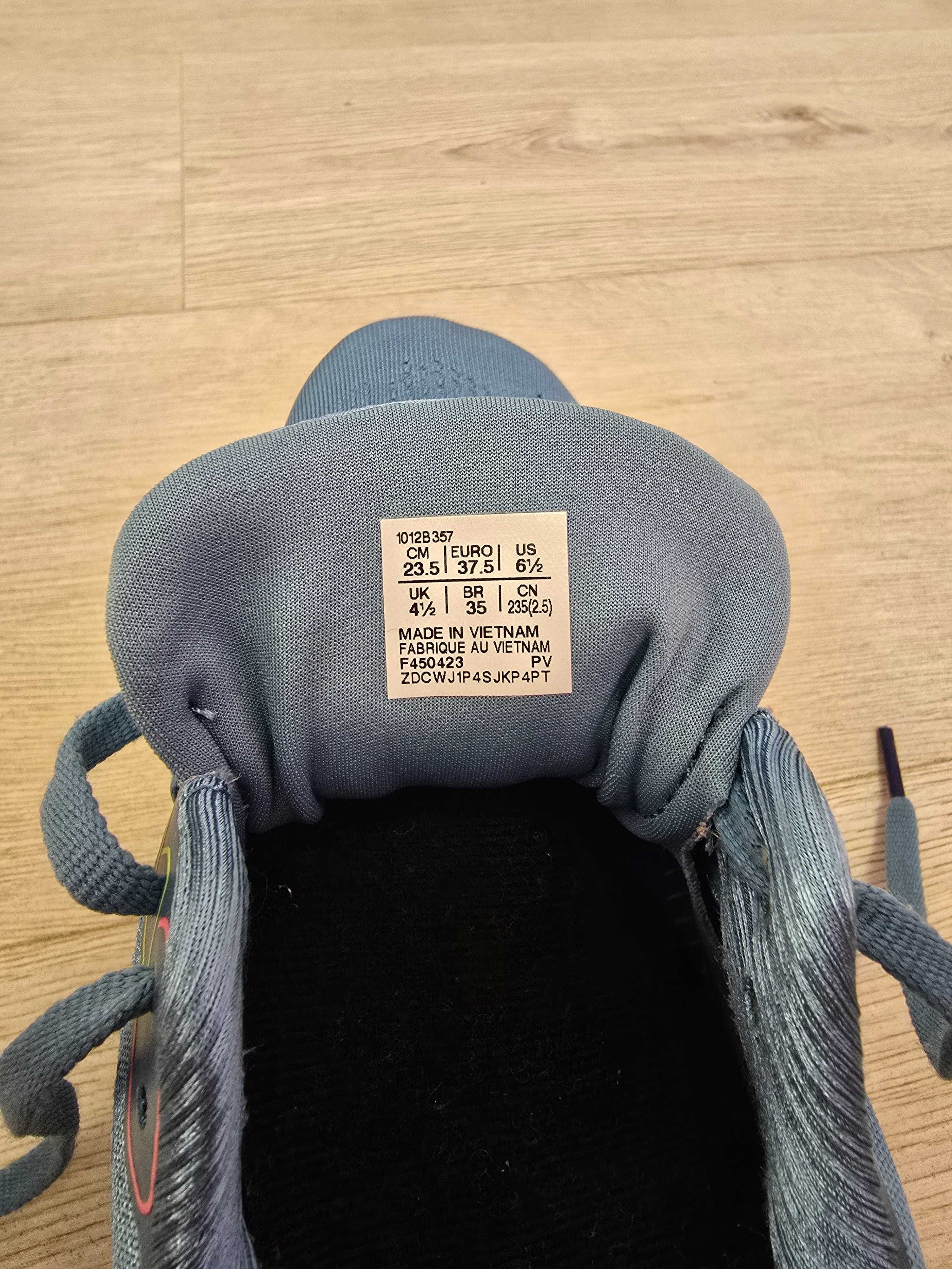 Дамски маратонки Asics Gel Kayano 30