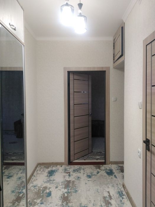 Срочно квартира сотилади 2 хоналик янги ремонт барча шароитлари билан