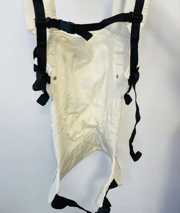 Marsupiu Isara ergonomic brodat manual