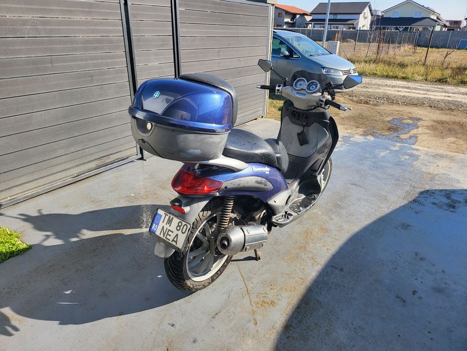 Piaggio Beverly 2 buc, cititi toata descrierea