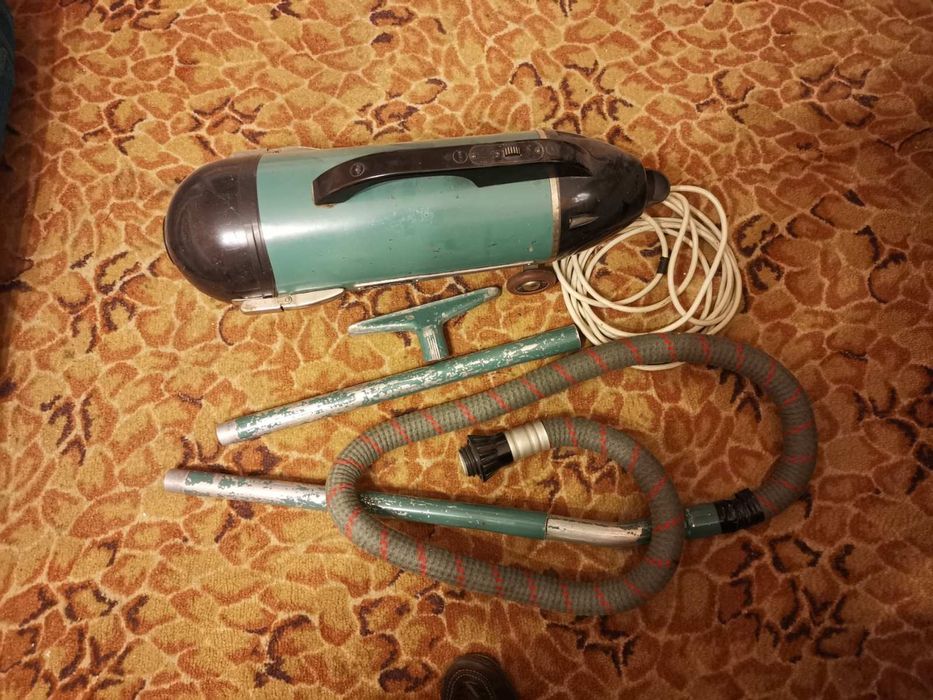 Прахосмукачка антика