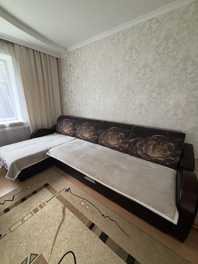 Продам диван б/у