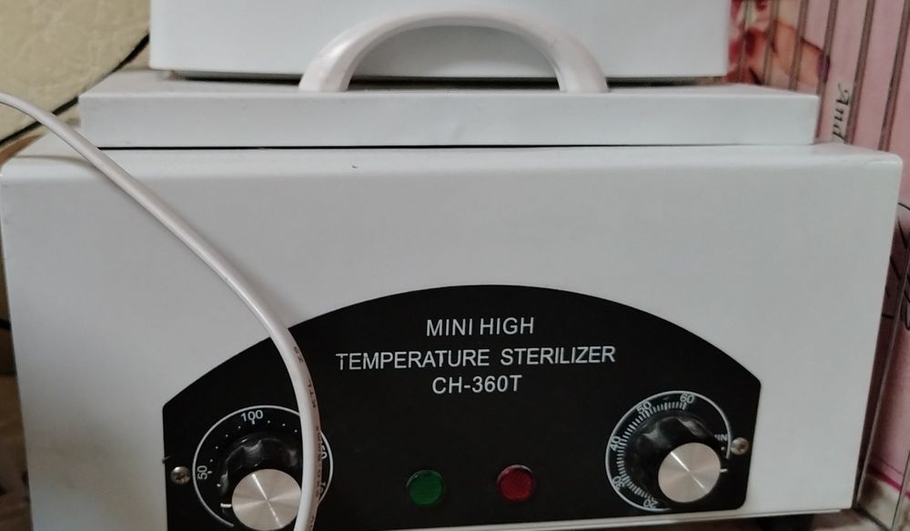 Продам Сухожар, УФ стерилизатор, в отличном состоянии