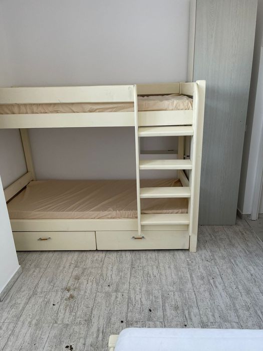 Paturi etajate din lemn noi