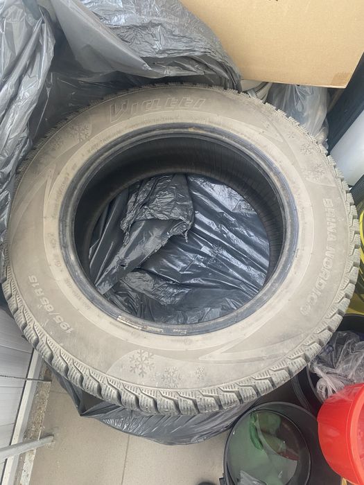 Продам шины шипы