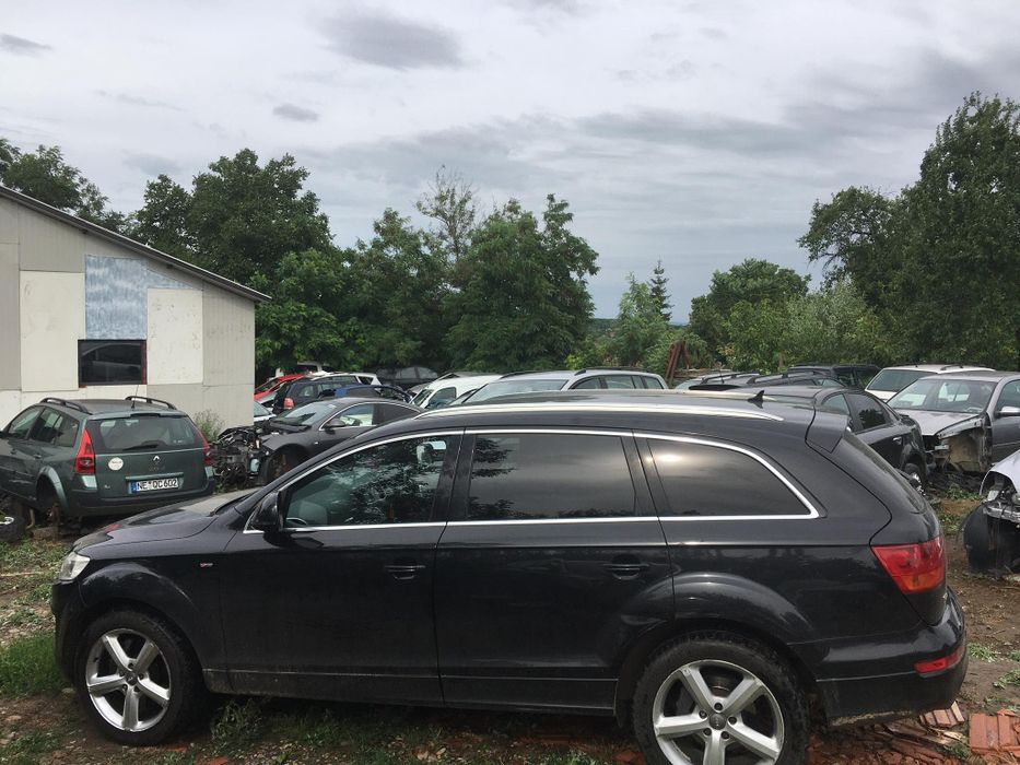 Dezmembrez Audi Q7 3.0 TDI BUG Q5 Touareg BMW X3