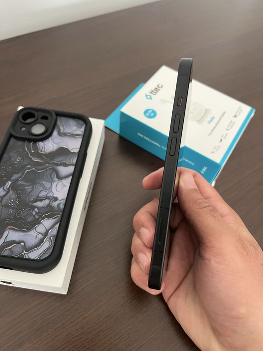 Като нов!  Iphone 15 с аксесоари | 128gb | 87%