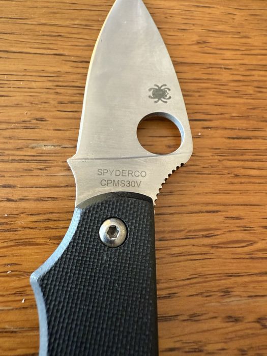 Briceag Spyderco