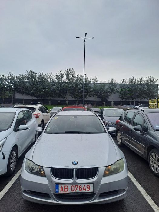 Vând bmw e91 sau dezmembrez