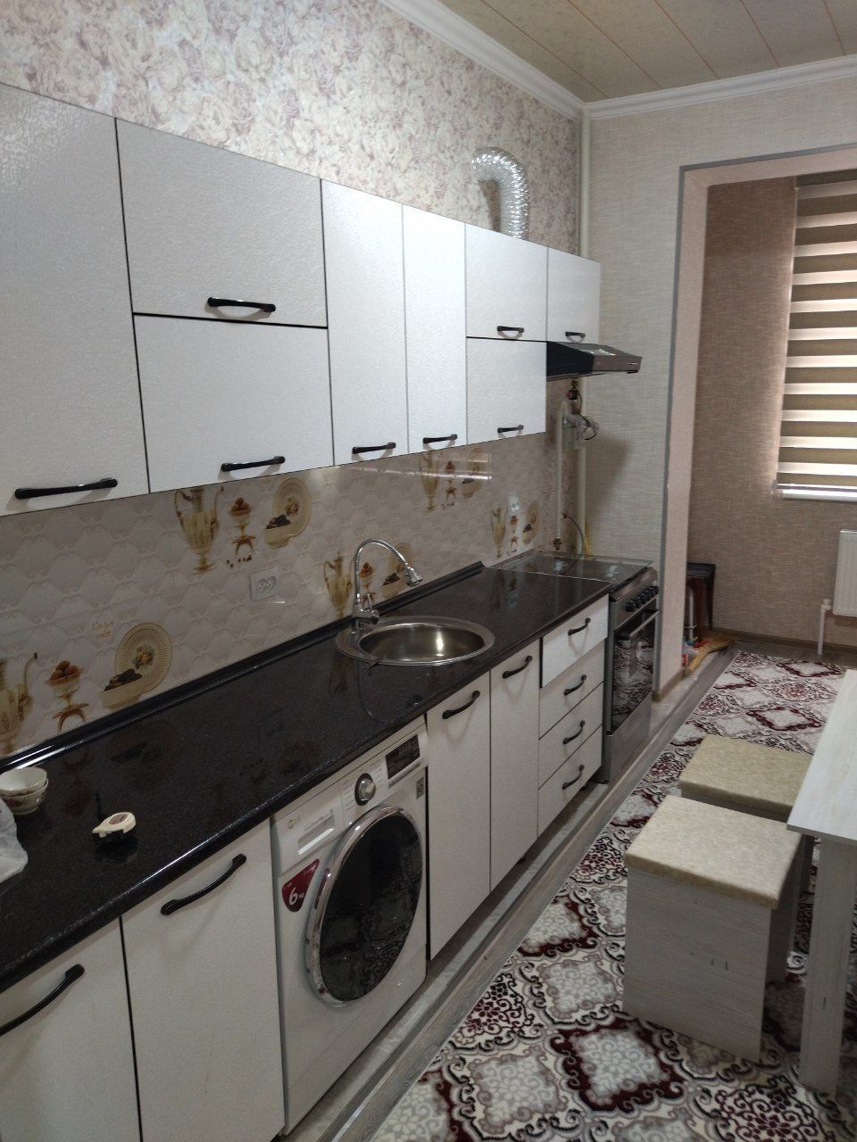 Сдается 2х комнатная квартира на 3 этаже Голубой экран 350$