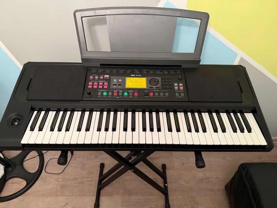 Синтезатор KORG EK-50