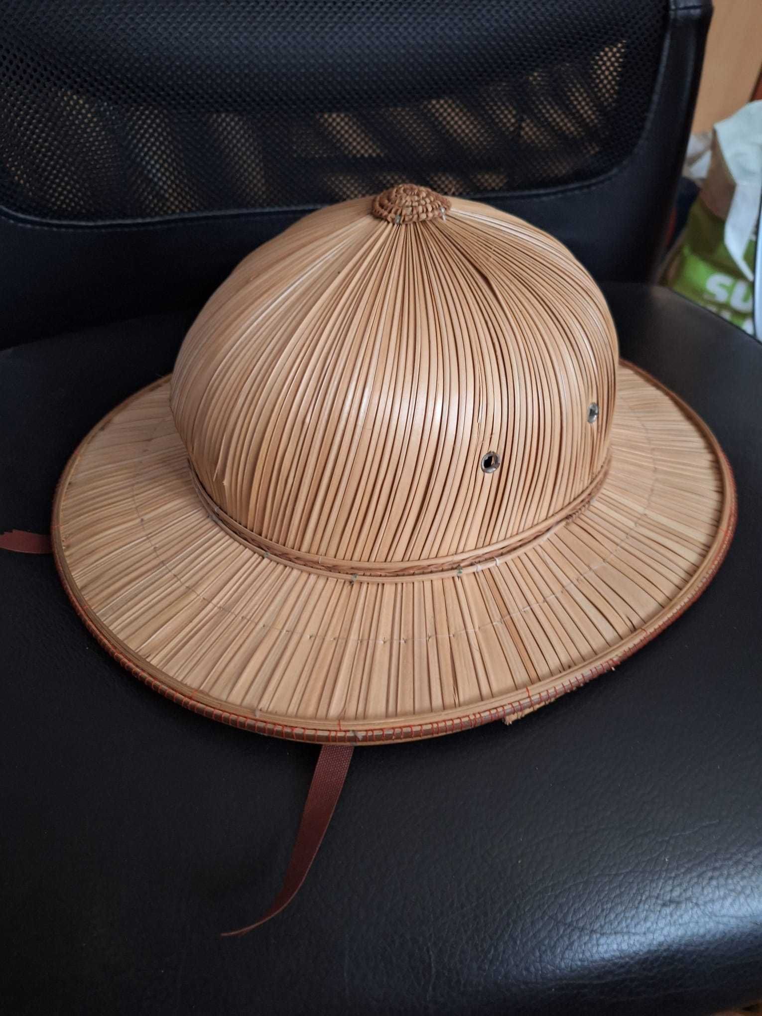 Pălărie  safari jungle lucrata  manual de bambus și frunze de palmier