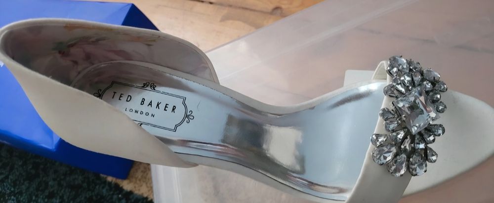 Sandale Ted Baker London noi