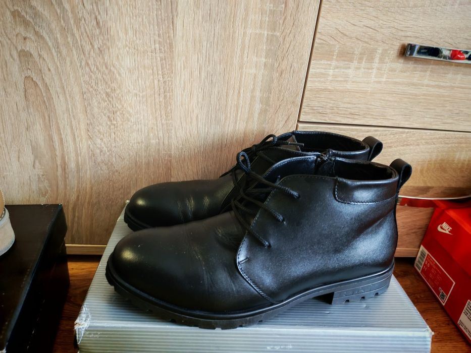 Дамски обувки /боти - кларкове естествена кажа 41номер