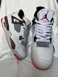Jordan 4 в бял цвят