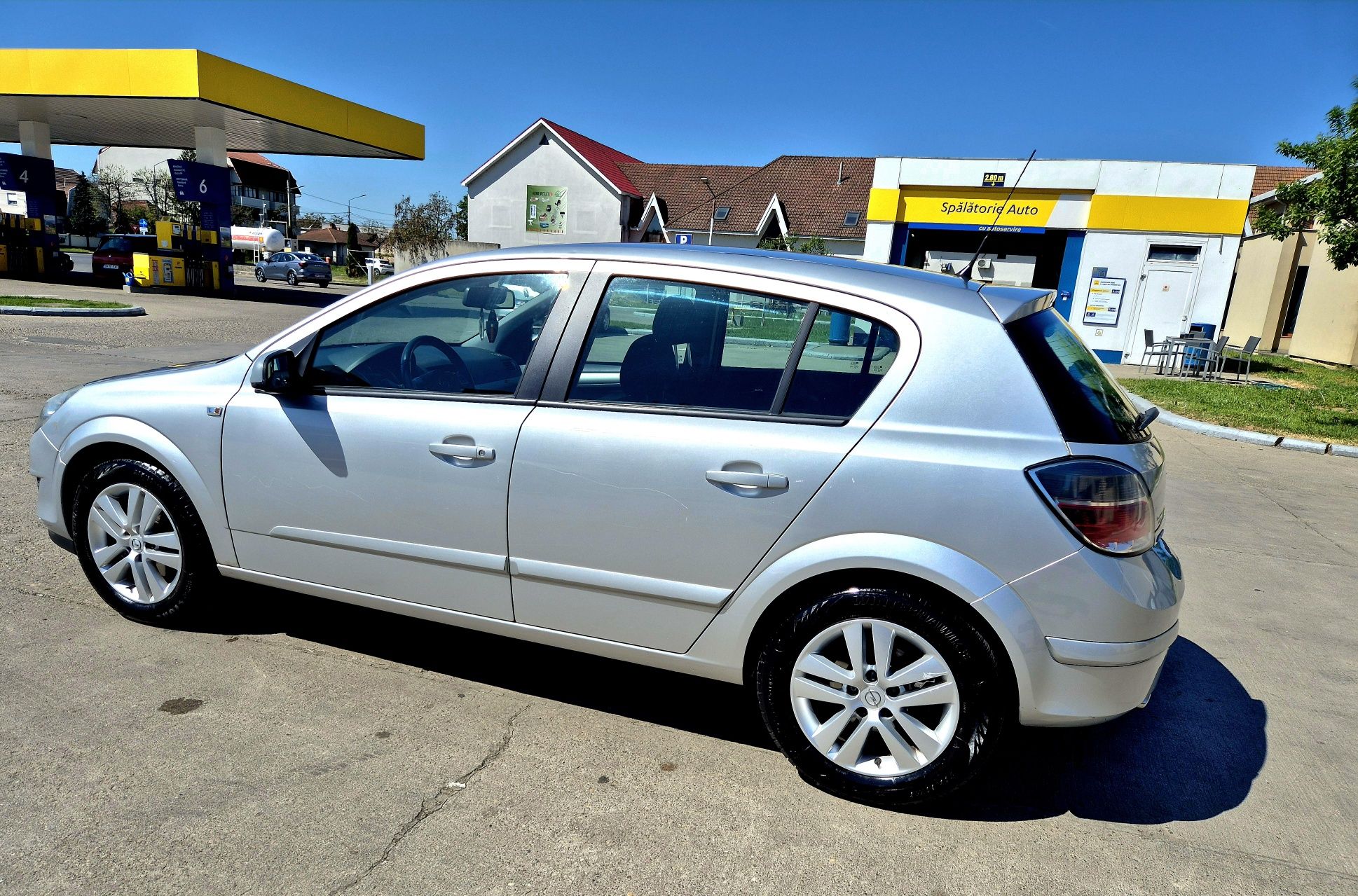 Vând Opel Astra H